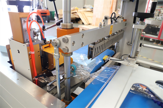 Servo POF Shrink Wrapping Machine For Cartons 60 Pcs/Min Automatic Sleeve Sealer
